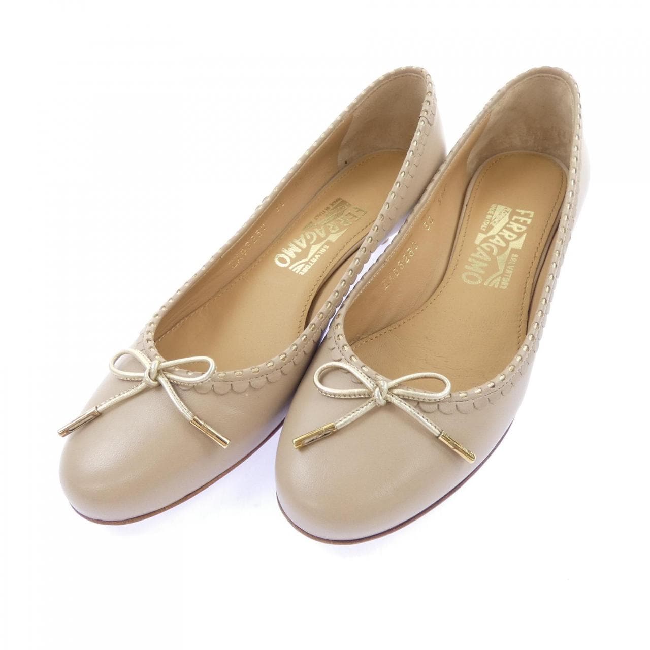 サルヴァトーレフェラガモ SALVATORE FERRAGAMO パンプス
