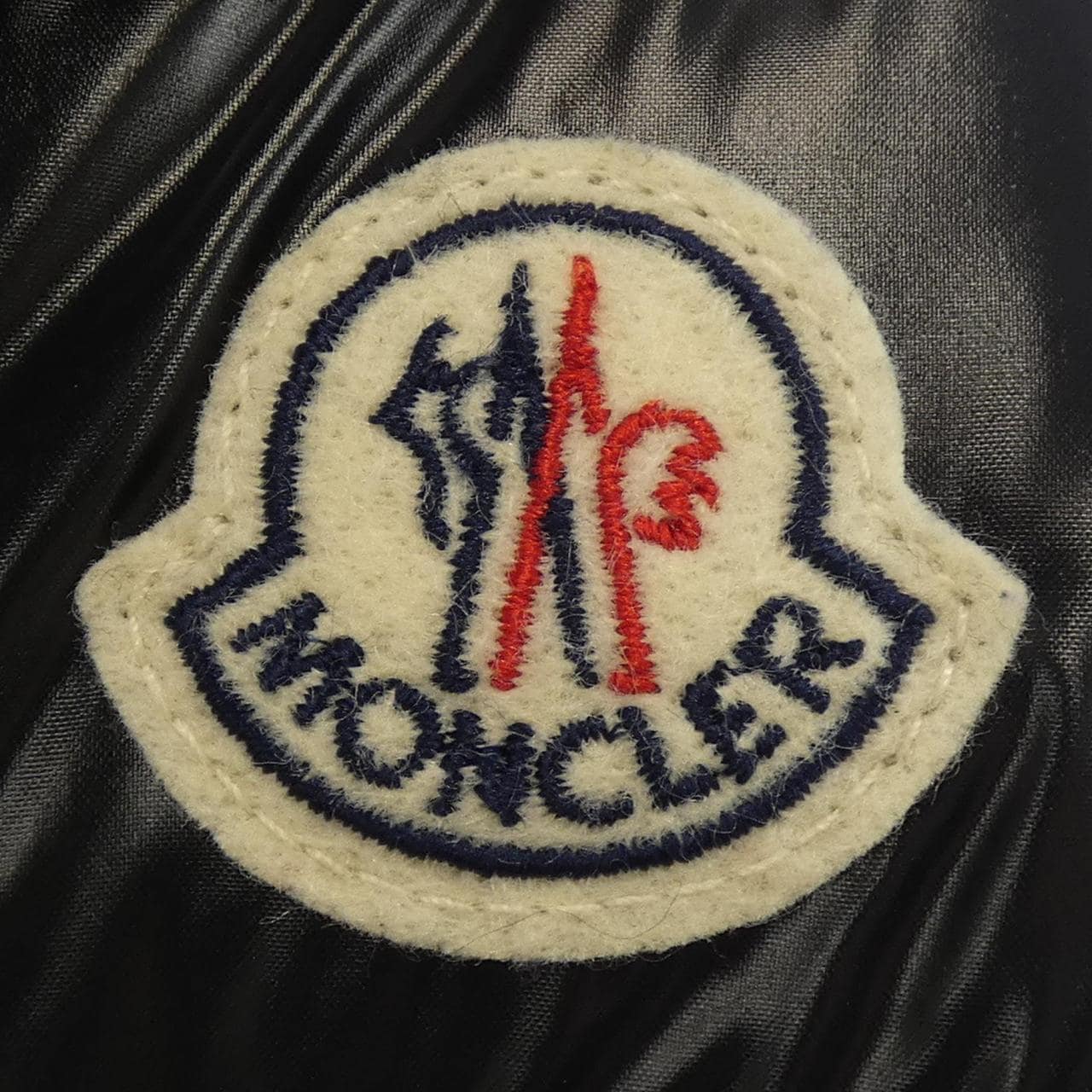 モンクレール MONCLER ダウンジャケット