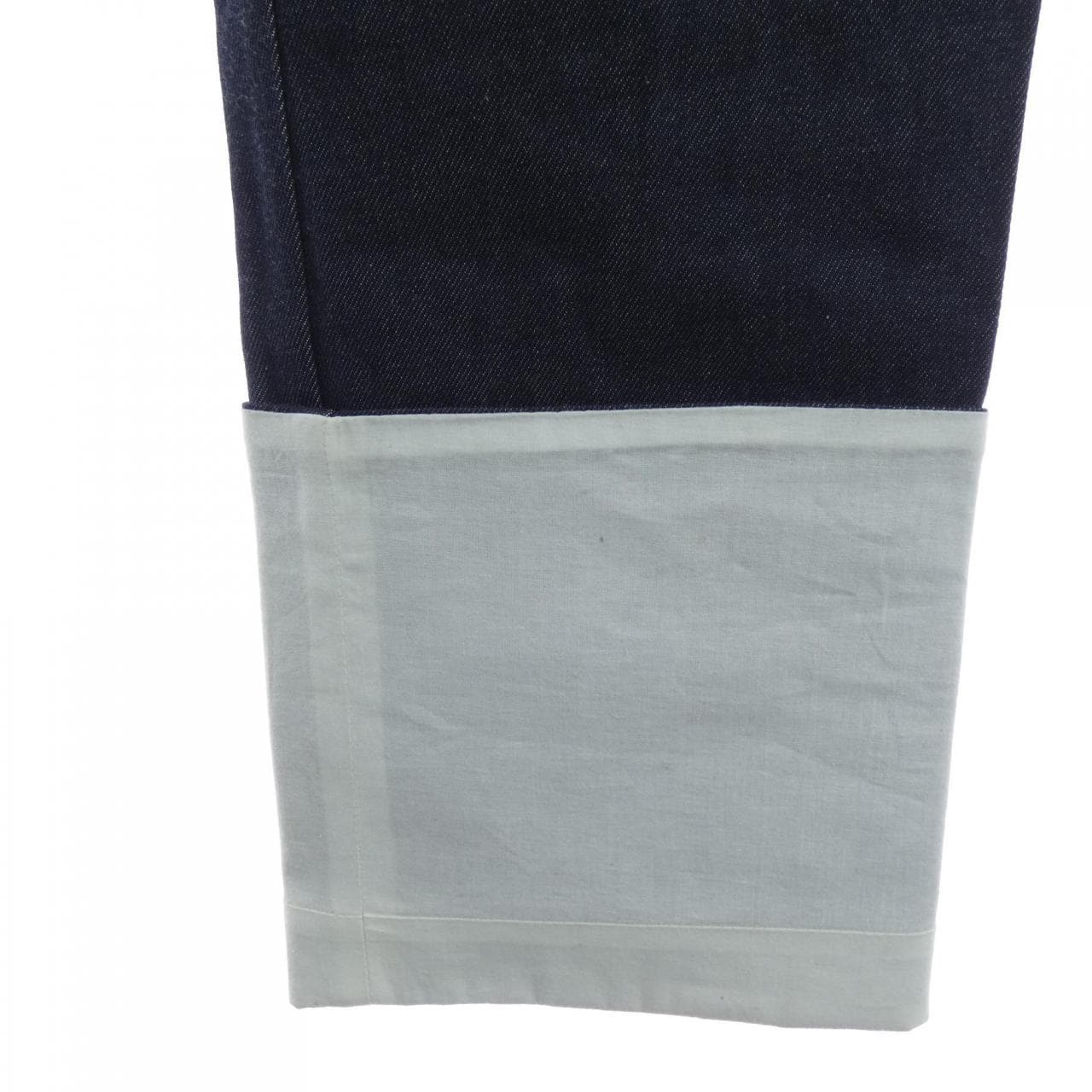 罗伊贝LOEWE牛仔裤