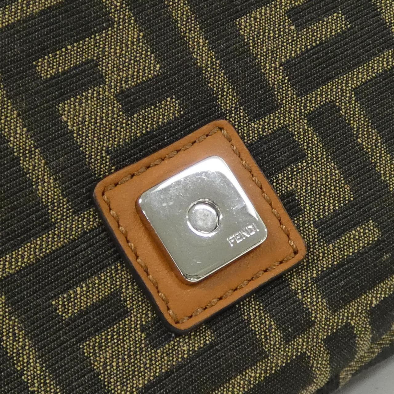 フェンディ バゲット 7VA472 AFBM ウエストバッグ