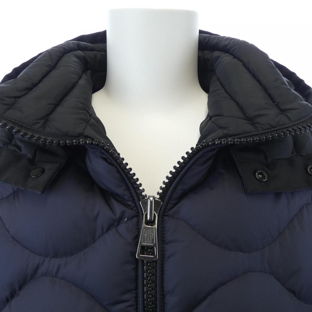 モンクレール MONCLER MORANDIERES ダウンジャケット