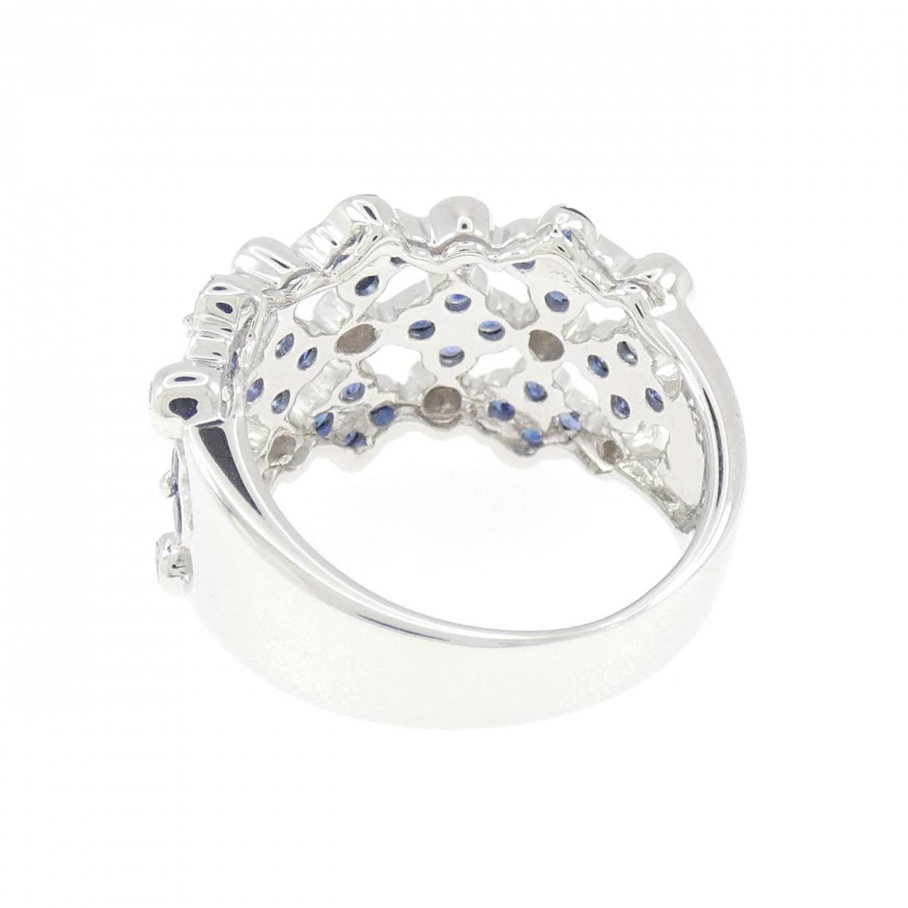 750WG フラワー サファイヤ リング 1.59CT