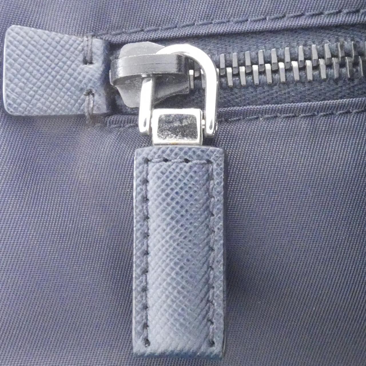 プラダ VA251M ショルダーバッグ