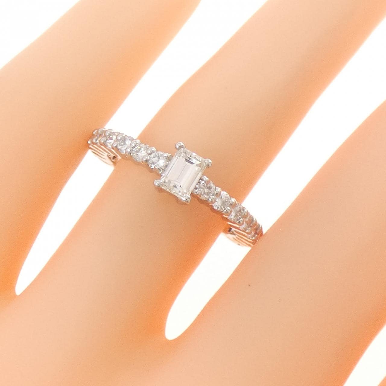 PT900 ダイヤモンド リング 0.321CT