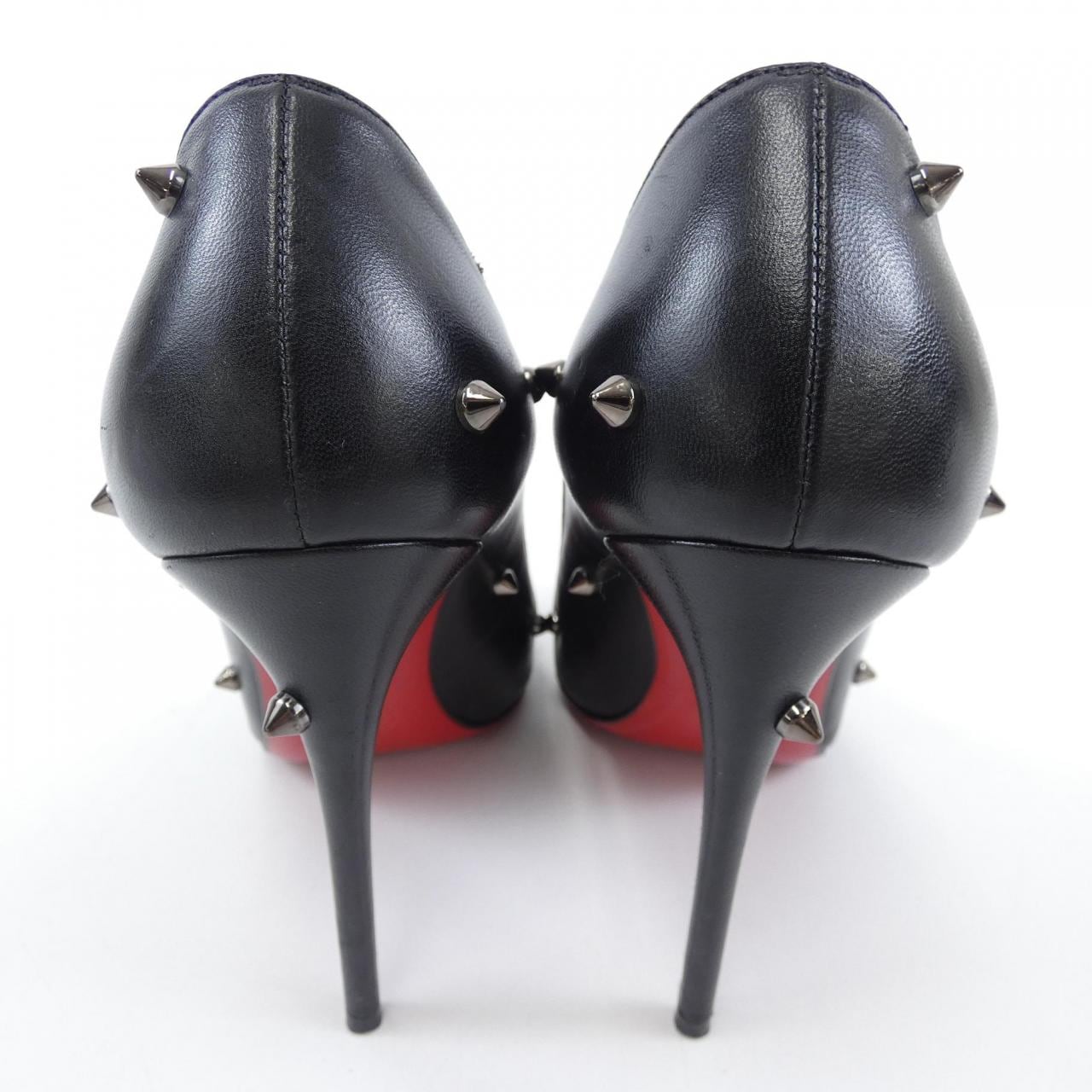 CHRISTIAN LOUBOUTIN CHRISTIAN LOUBOUTIN PUMPS