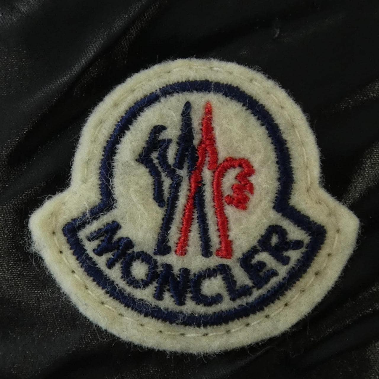 モンクレール MONCLER ダウンジャケット