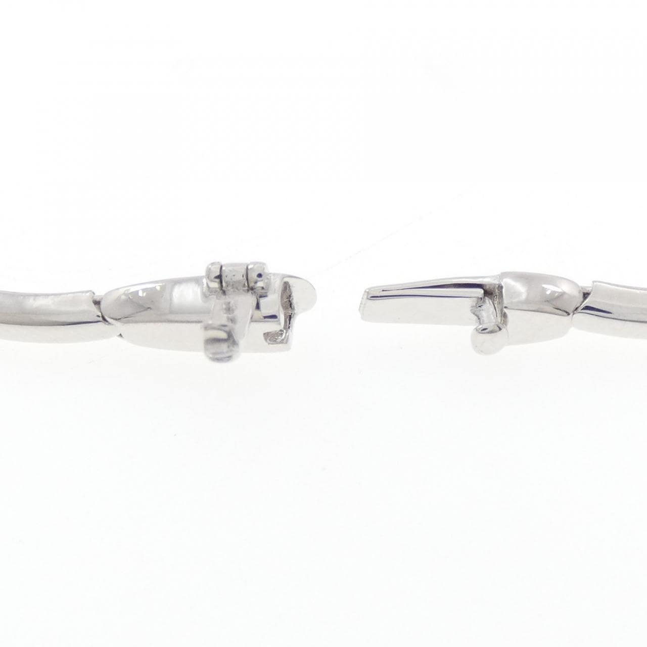 K14WG パヴェ ダイヤモンド ブレスレット 0.70CT