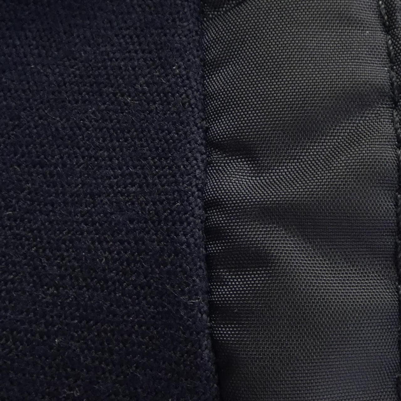 モンクレール MONCLER ダウンジャケット