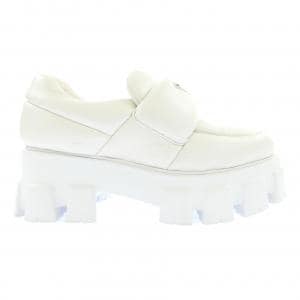 プラダ PRADA ソフトパデッド  トライアングルロゴ 1D125N シューズ