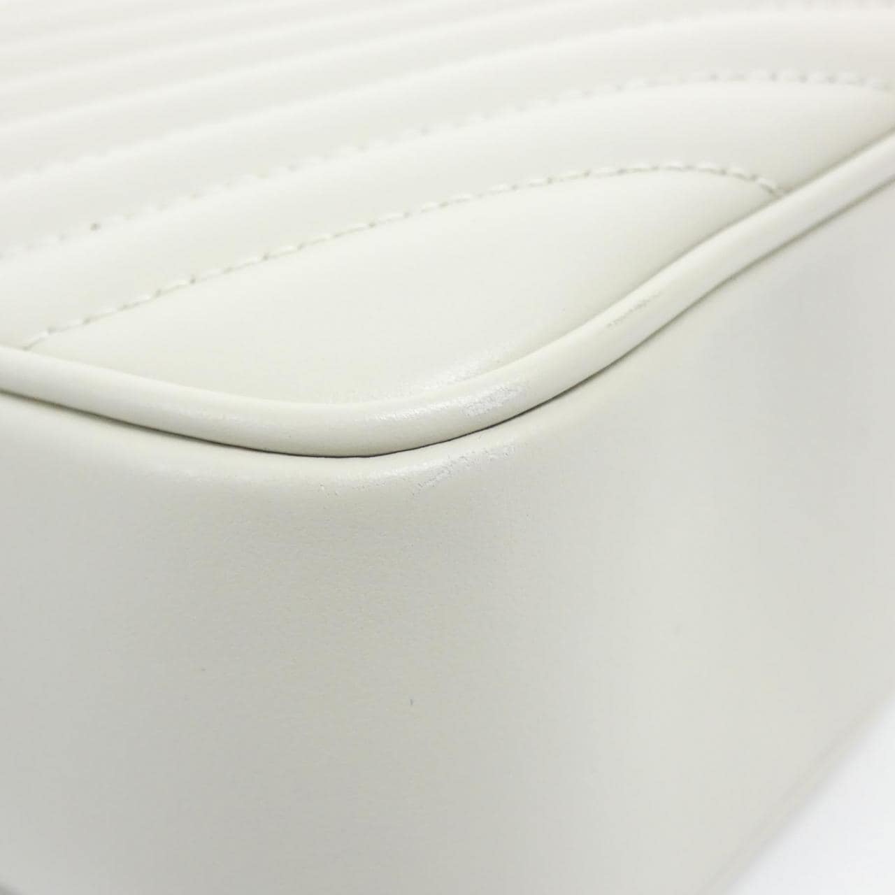 サンローラン ルー カメラ バッグ 715232 DV707 ショルダーバッグ