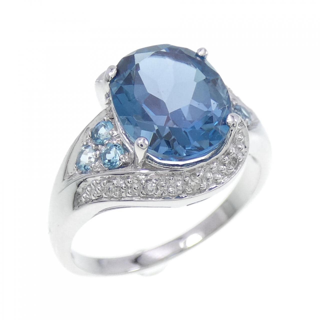 K14WG blue Topaz ring