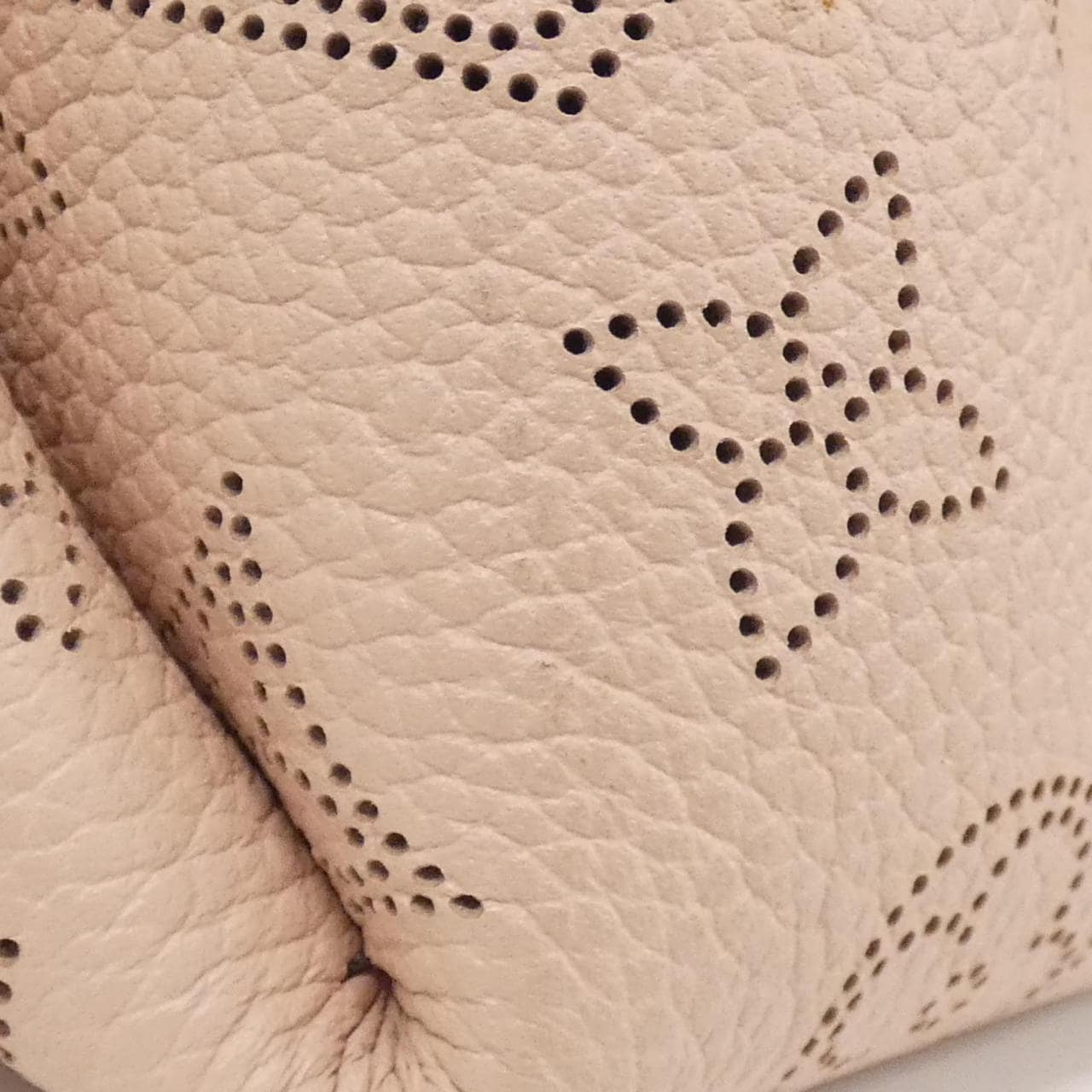LOUIS VUITTON Mahina Bella M57068 單肩包