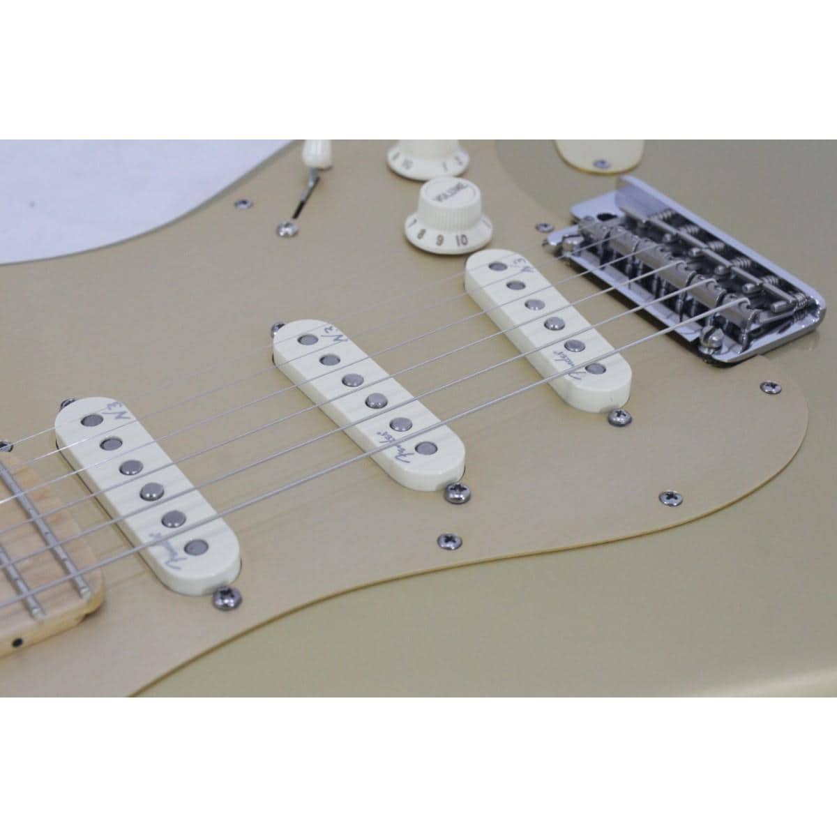 ＦＥＮＤＥＲ　ＡＭＥＲＩＣＡＮ　ＤＥＬＵＸＥ　ＳＴ