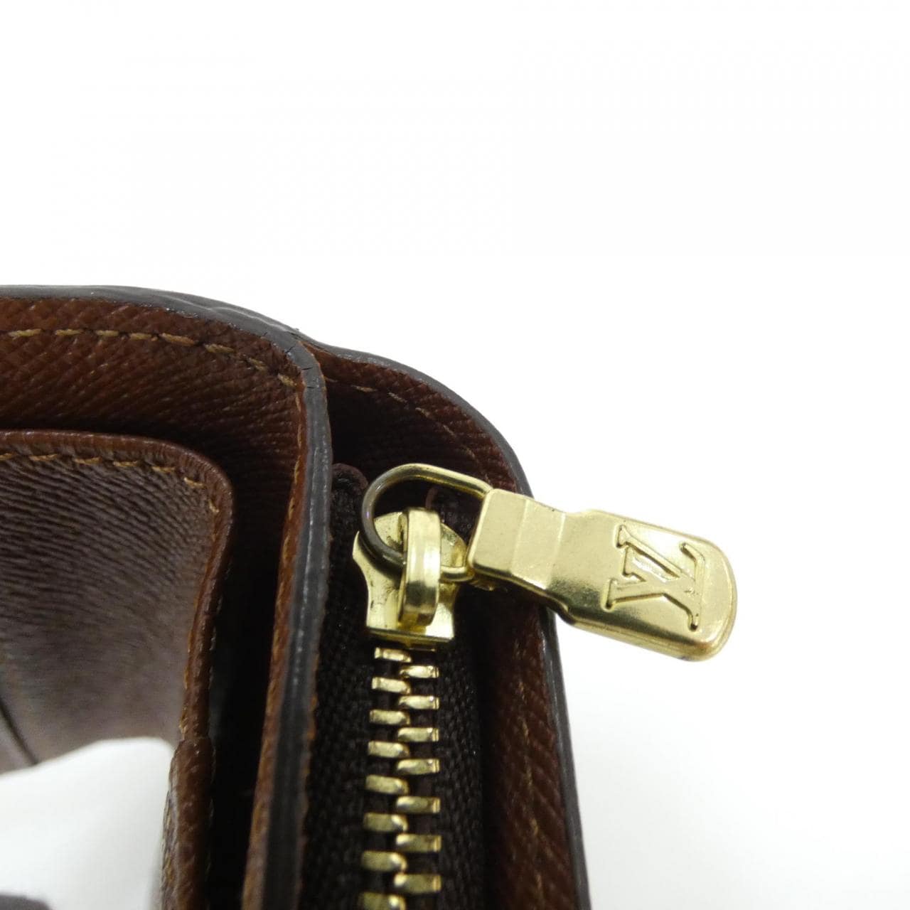 ルイヴィトン モノグラム コンパクト ジップ M61667 財布