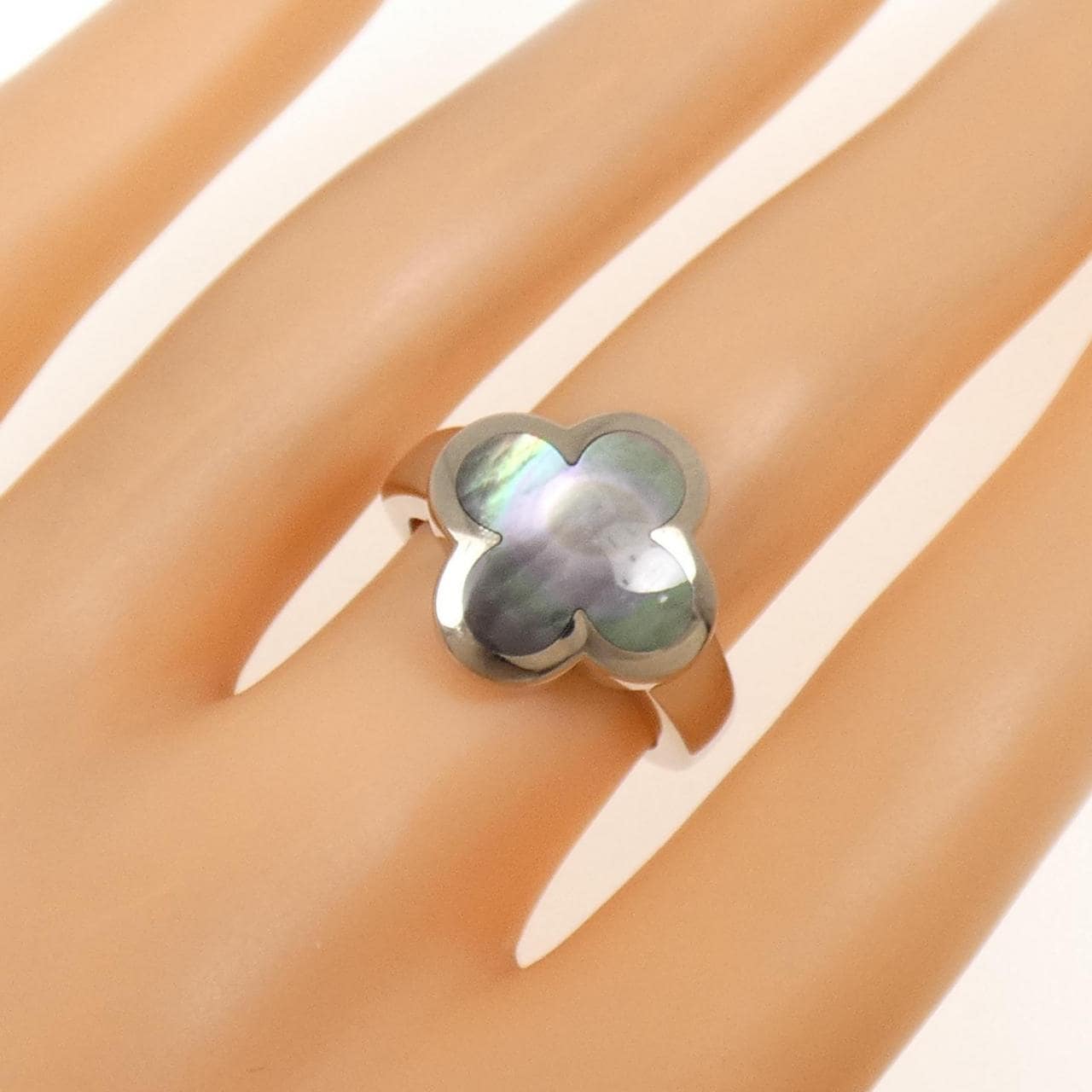 ヴァンクリーフ&アーペル アルハンブラ リング