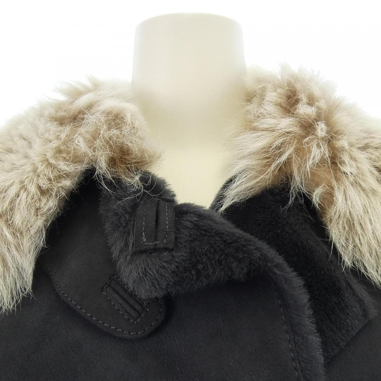 ニジュウサンク 23区 ムートンコート