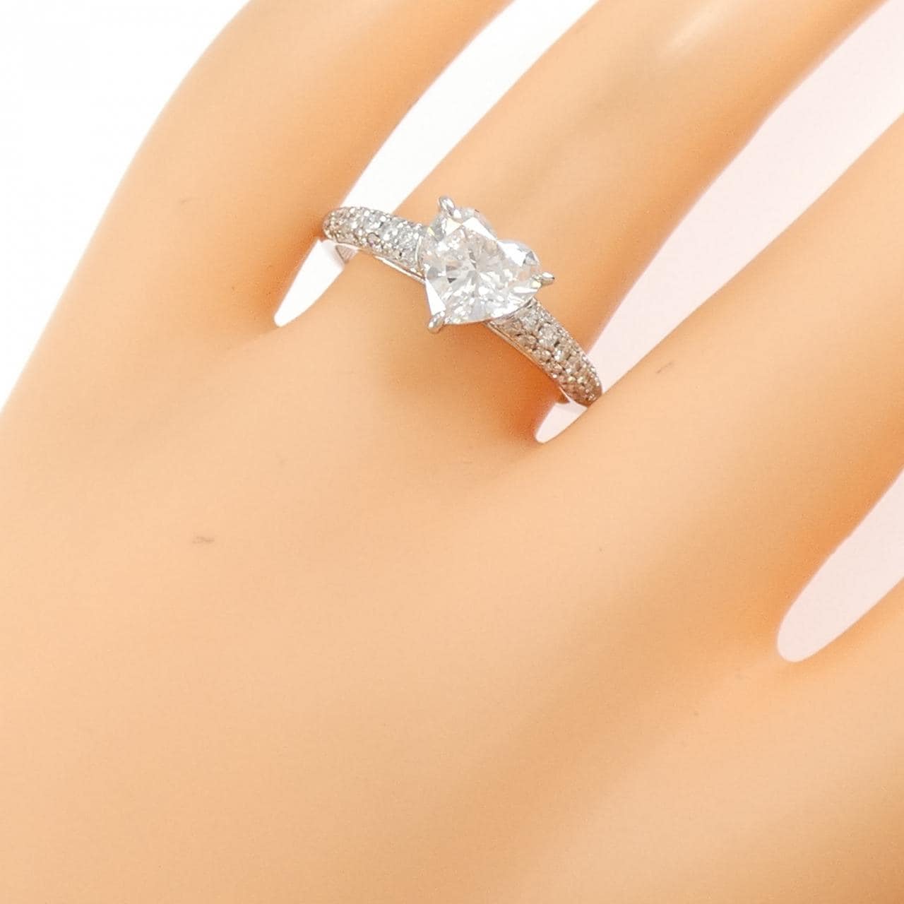 PT900 ダイヤモンド リング 1.070CT D SI1 ハートシェイプ