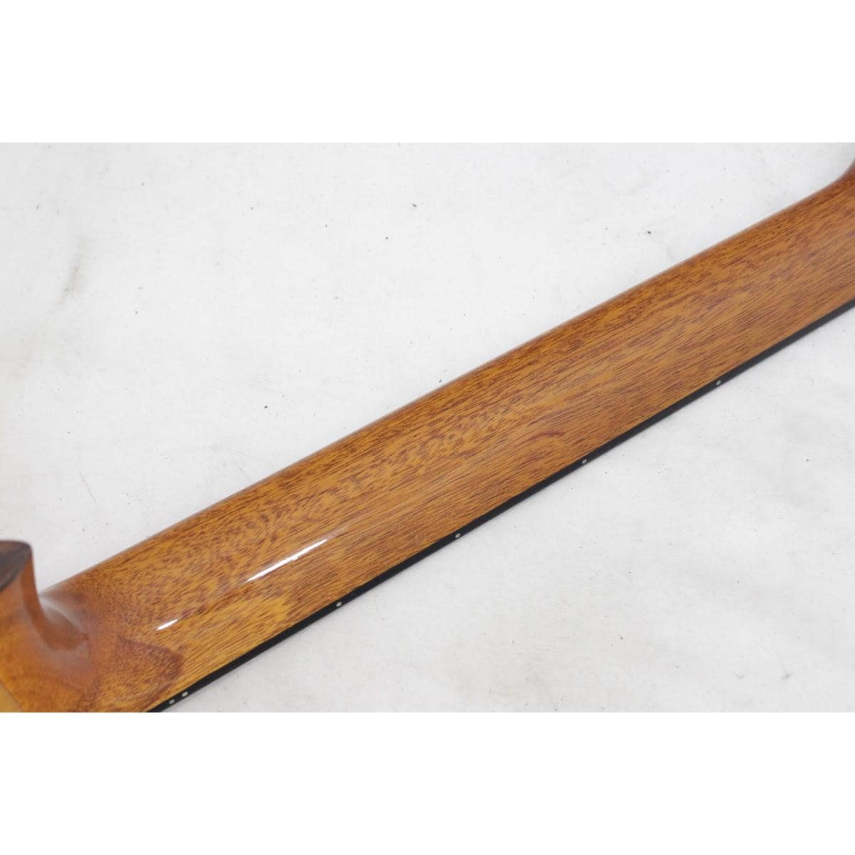 ＭＡＲＴＩＮＥＺ　ＭＰ－１４　ＭＡＰＬＥ　ＡＲＴＩＳＴ