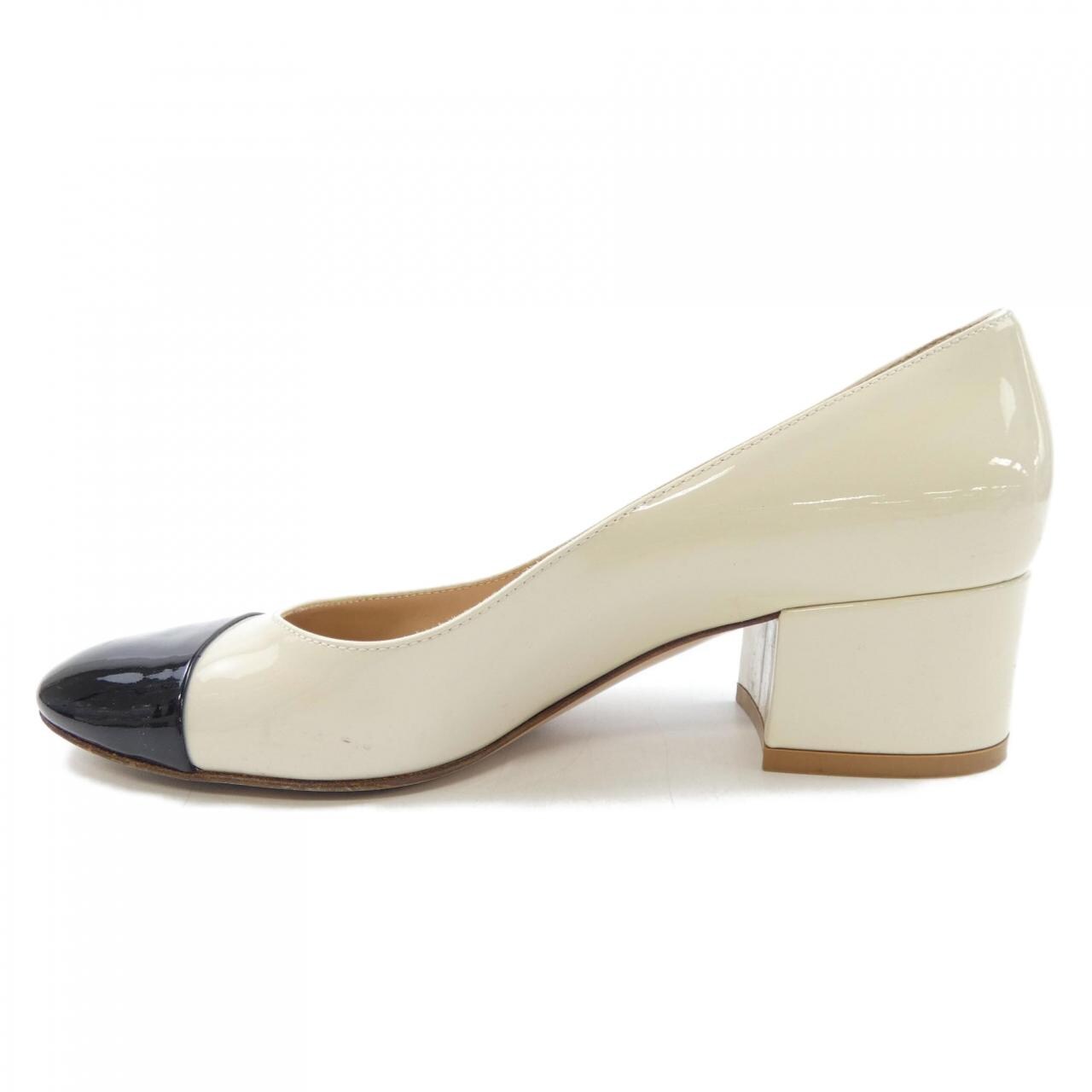 ジャンヴィトロッシ GIANVITO ROSSI パンプス