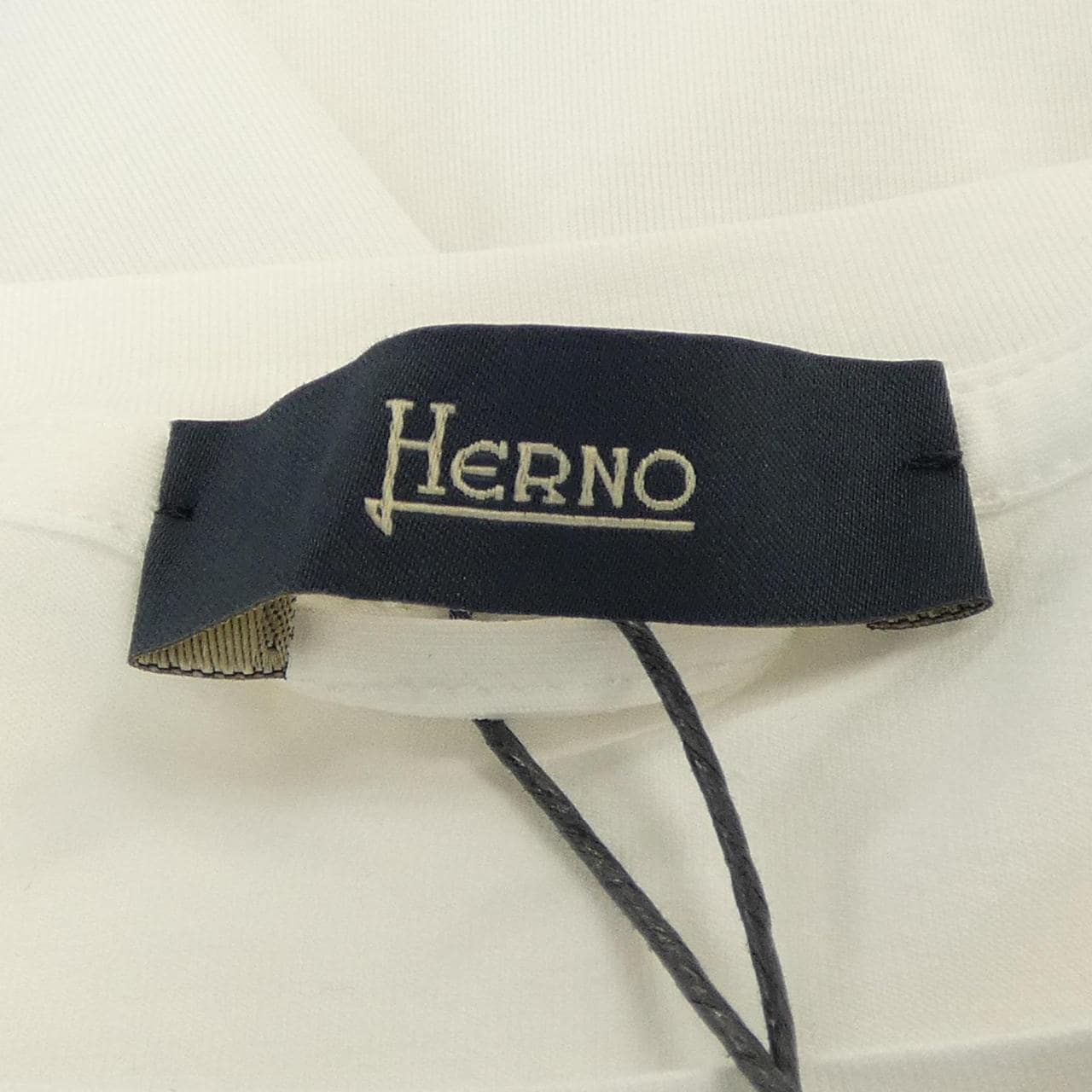 ヘルノ Herno Tシャツ