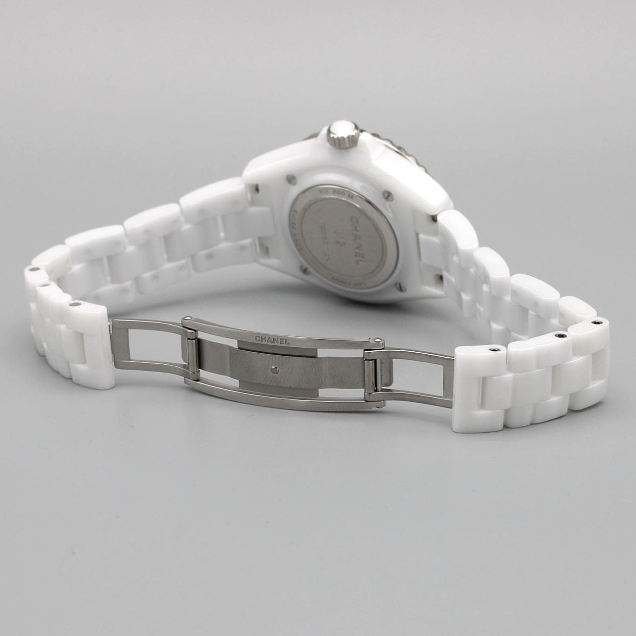 シャネル J12ウォンテッドドゥシャネル 33mmセラミック H7419 セラミック クォーツ