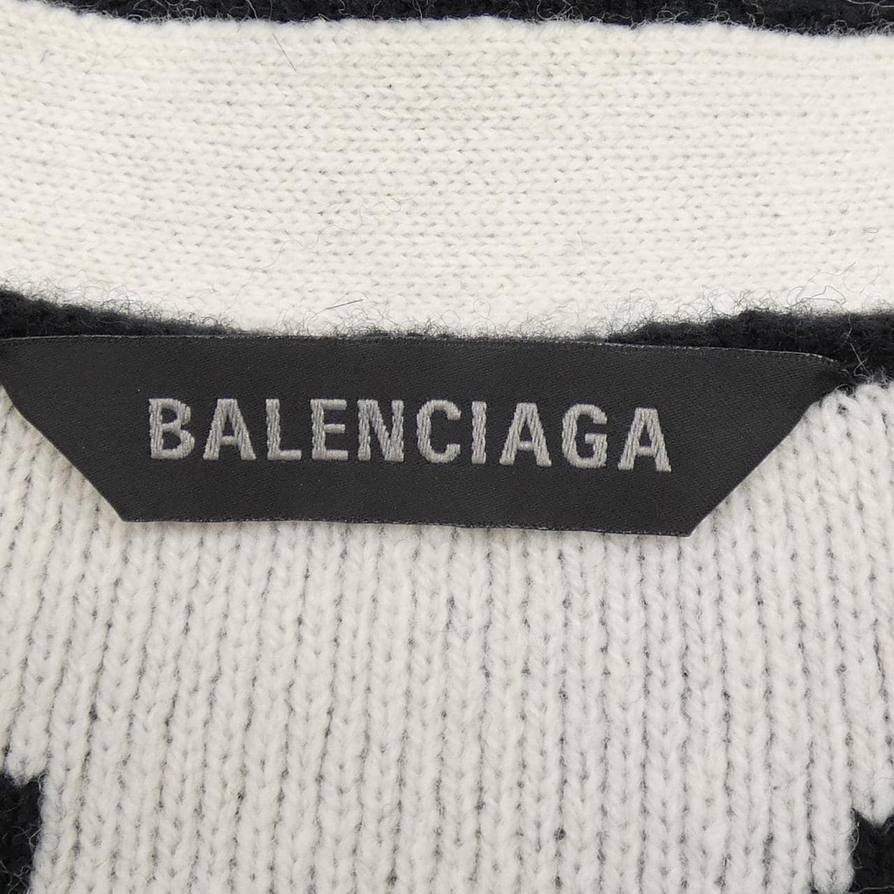 バレンシアガ BALENCIAGA 766471 T1673 カーディガン
