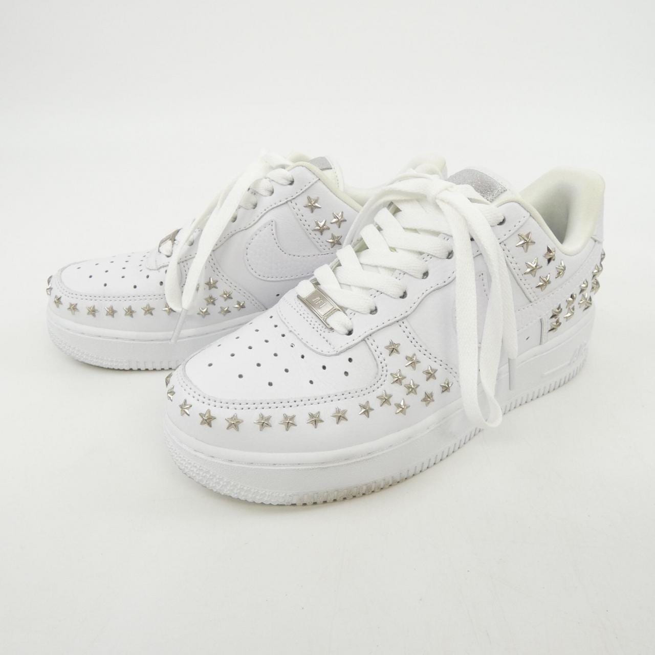 ナイキ NIKE AR0639-100 スニーカー