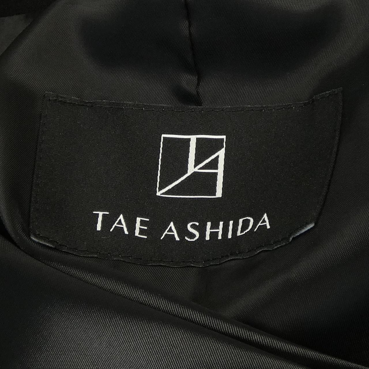 タエアシダ TAE ASHIDA スカート