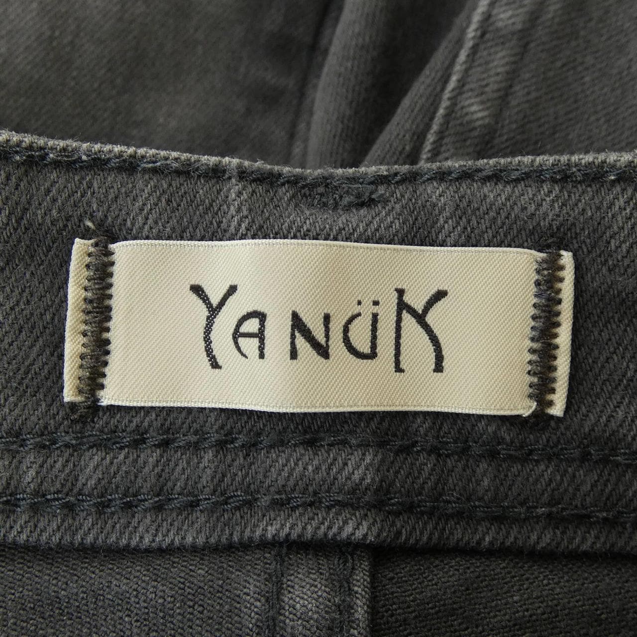 ヤヌーク YANUK ジーンズ