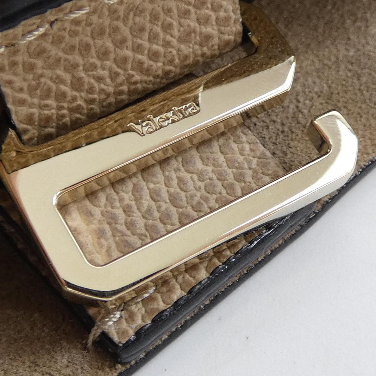 ヴァレクストラ VALEXTRA クロージャー付き バケットバッグ WBSF0074028LOC99 BAG