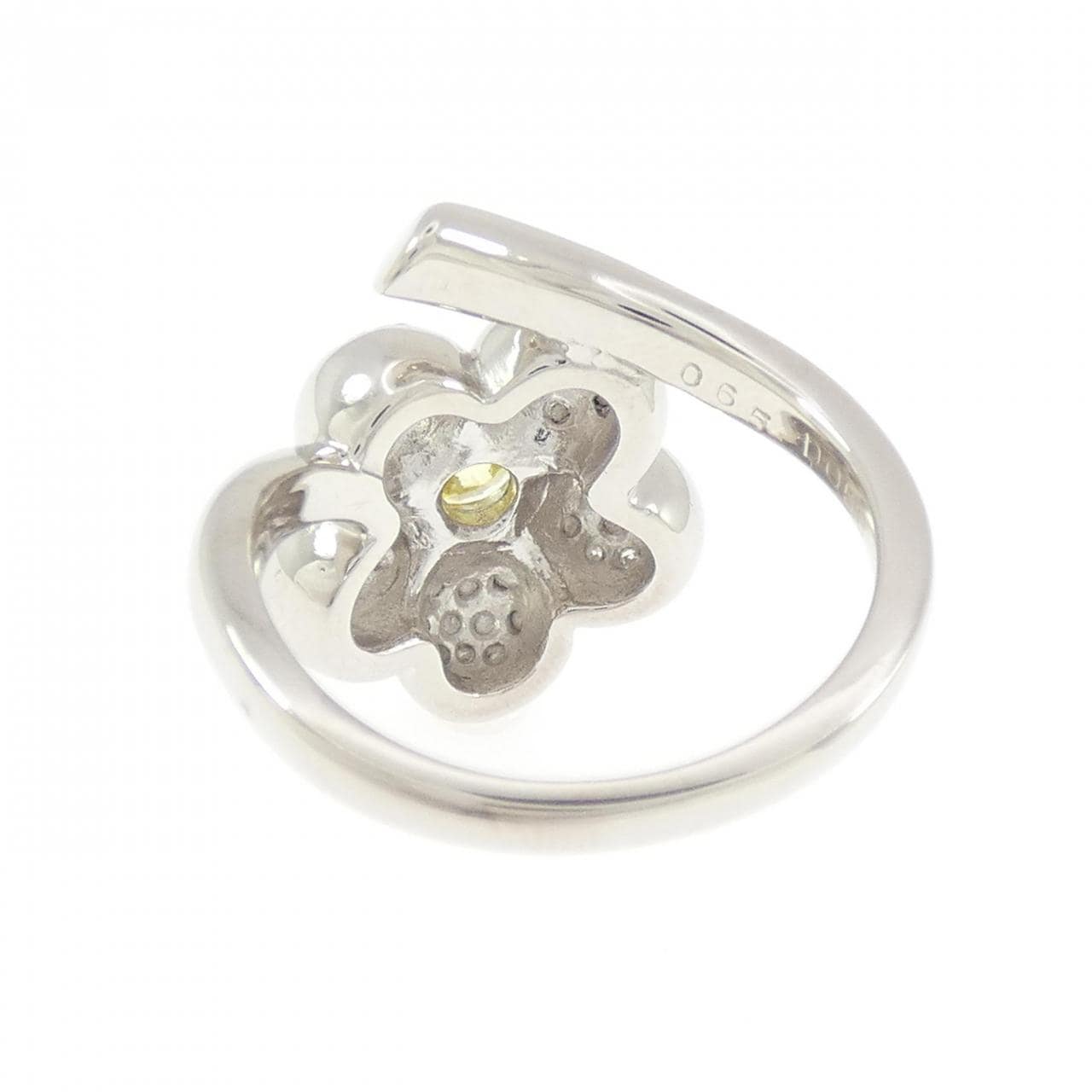 PT900 フラワー ダイヤモンド リング 0.65CT