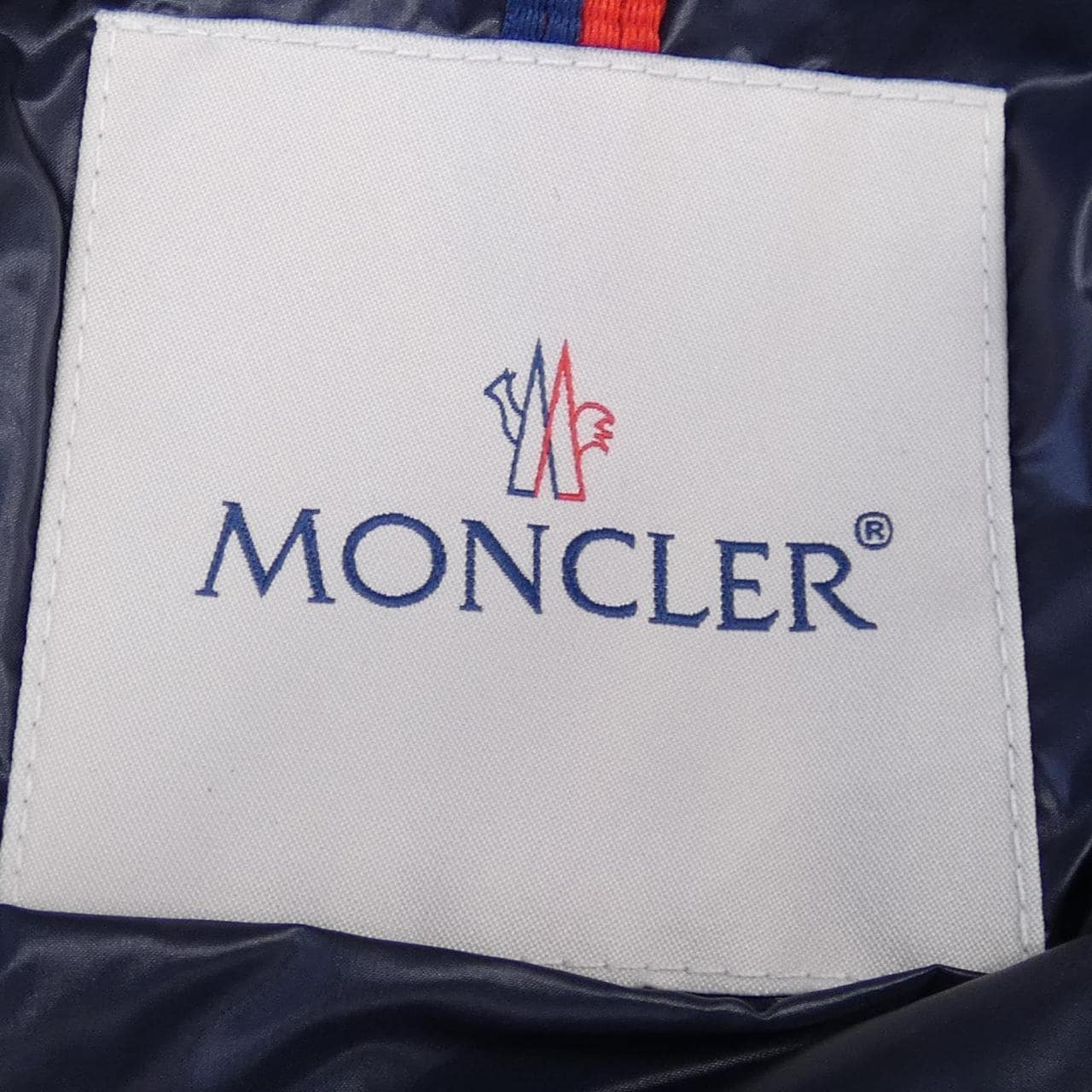 モンクレール MONCLER ダウンジャケット