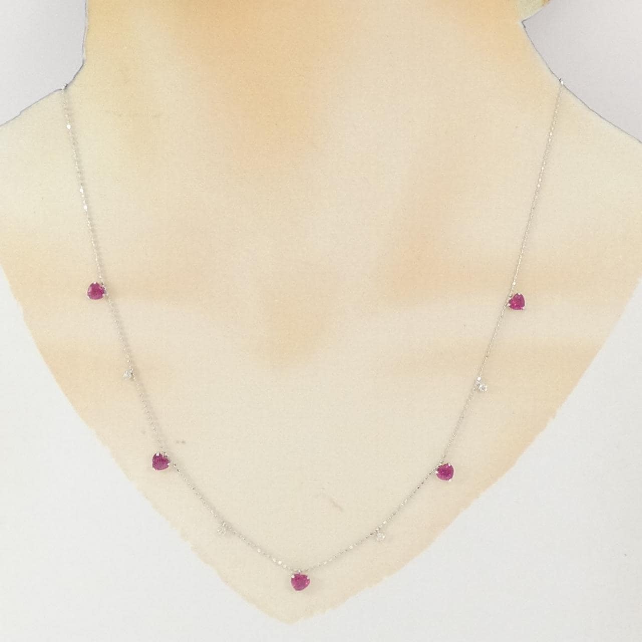 K18WG ハート ルビー ネックレス 1.60CT