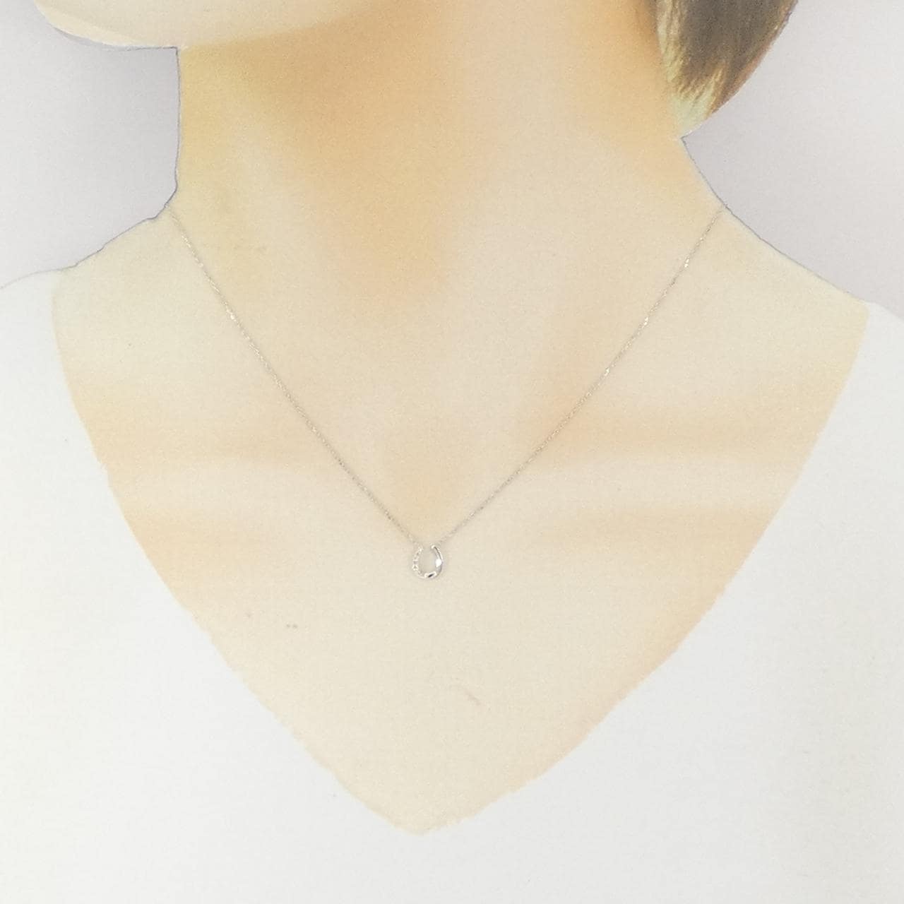 4゜C ホースシュー ダイヤモンド ネックレス
