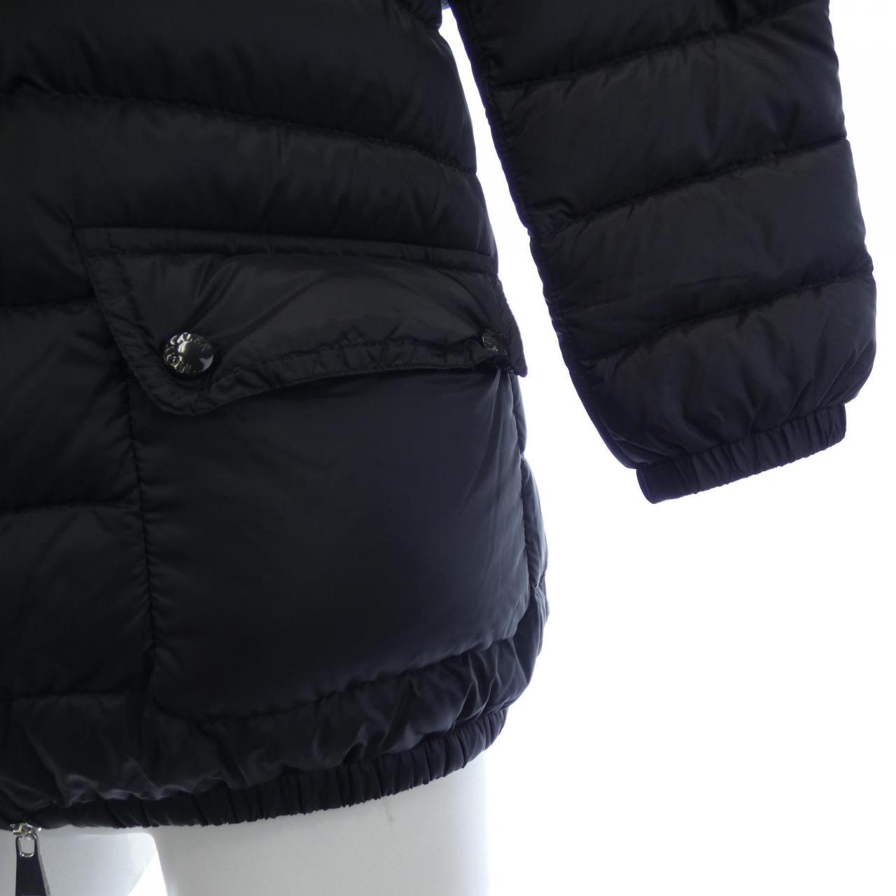 モンクレール MONCLER ダウンジャケット