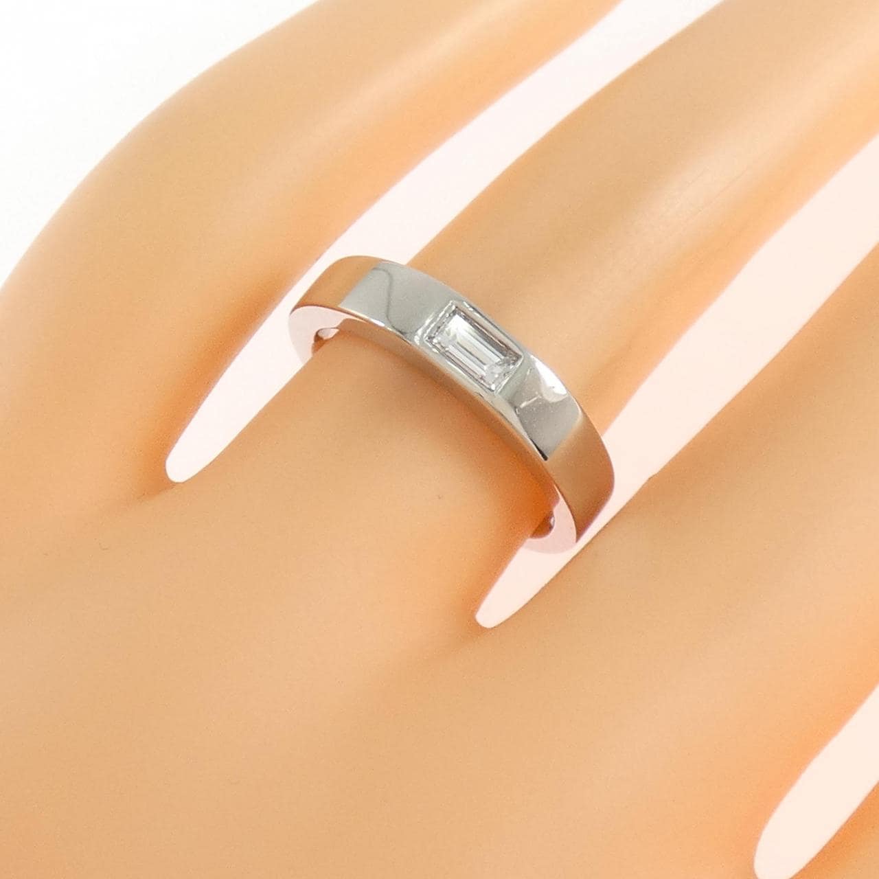 ハリーウィンストン ワンバゲット リング