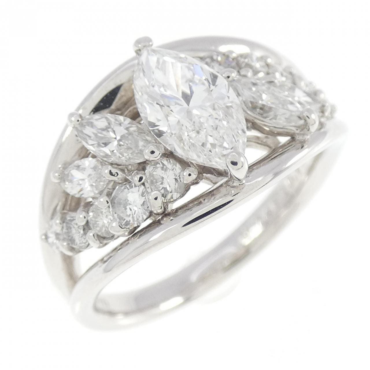 PT Diamond Ring 0.746CT E SI1 Marquise Cut