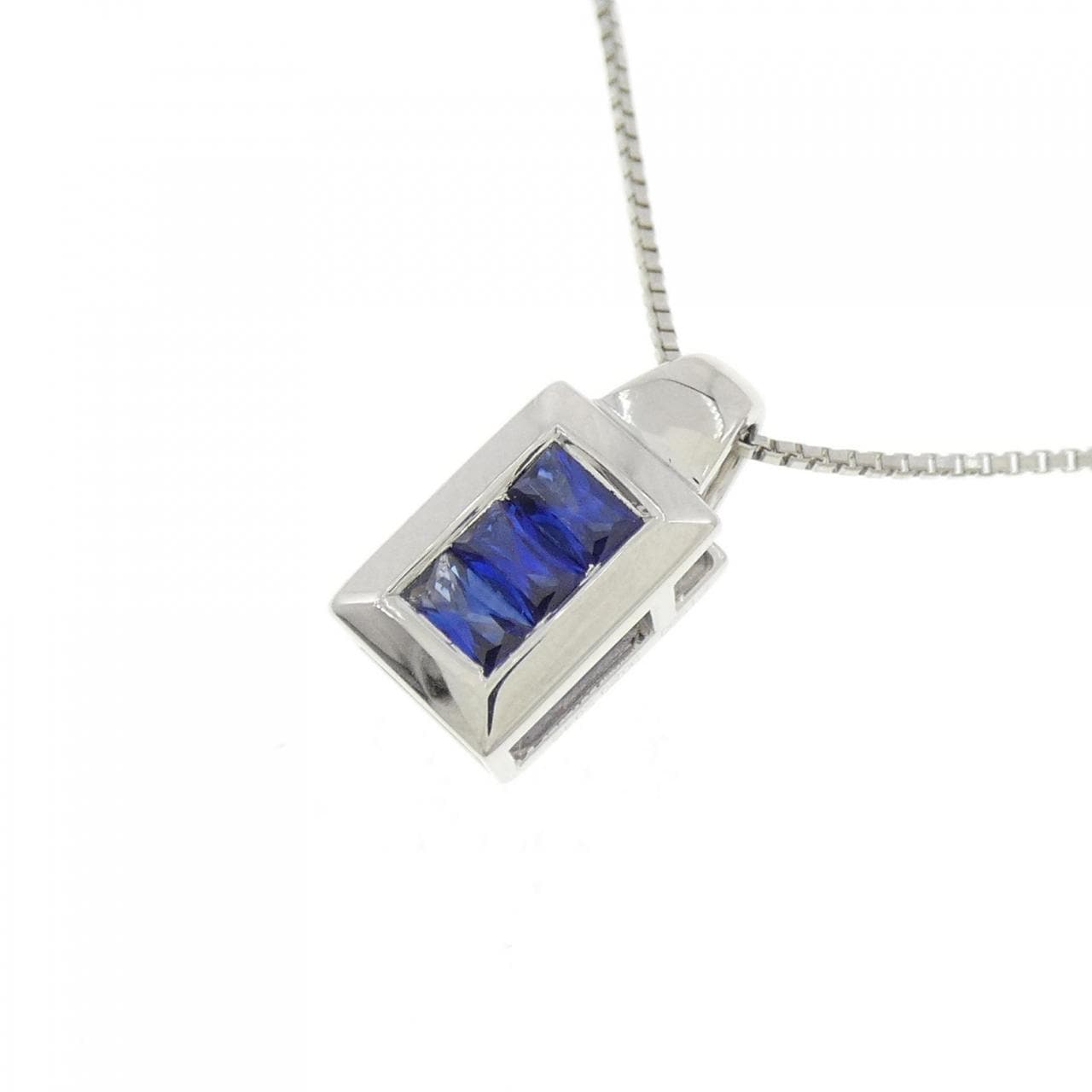 PT蓝宝石项链0.45CT