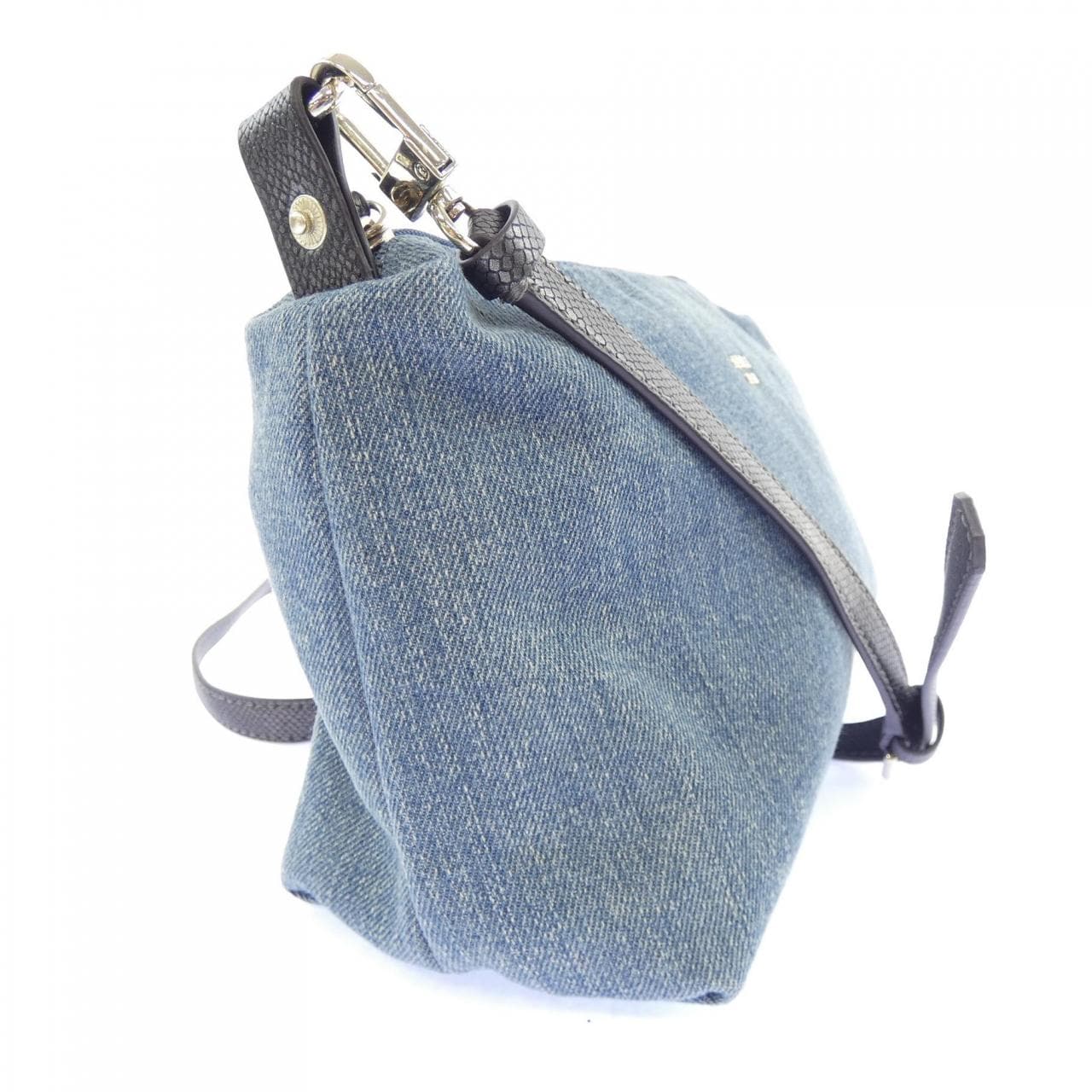 ゲス GUESS BAG