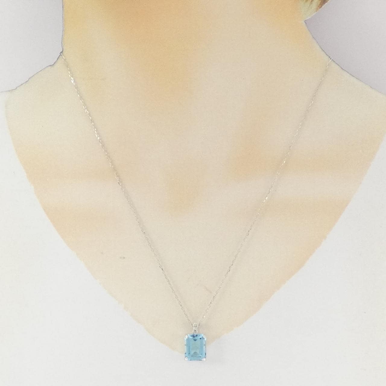 K18WG ブルートパーズ ネックレス 5.43CT