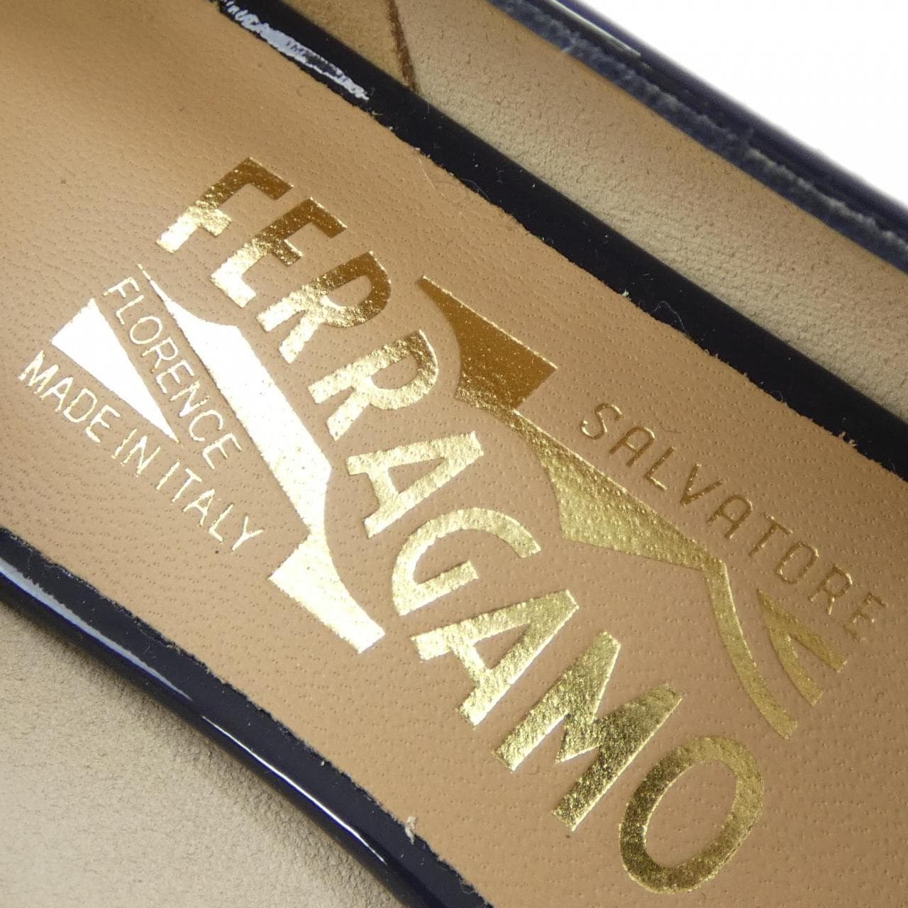 サルヴァトーレフェラガモ SALVATORE FERRAGAMO パンプス