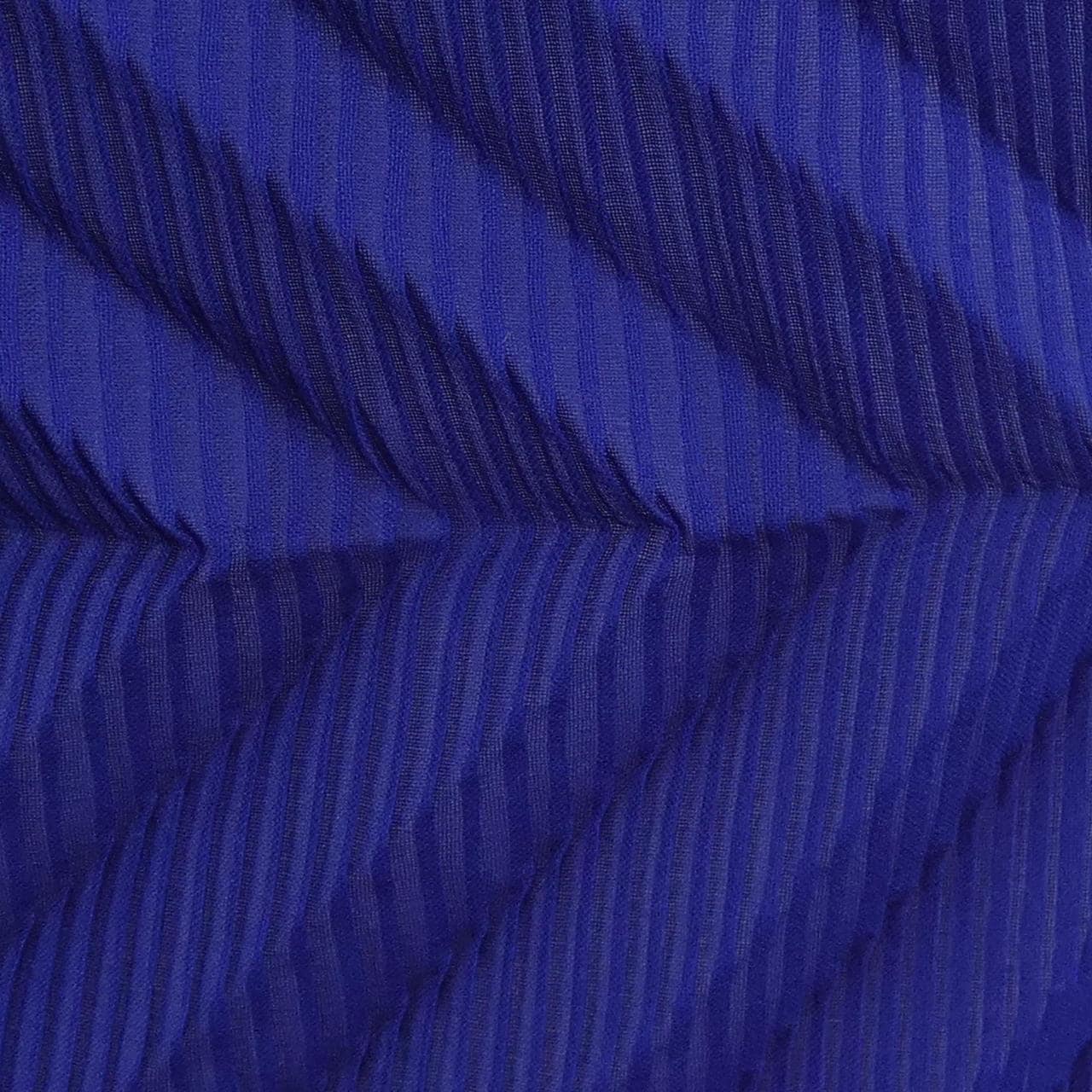 ミーイッセイミヤケ me ISSEY MIYAKE トップス