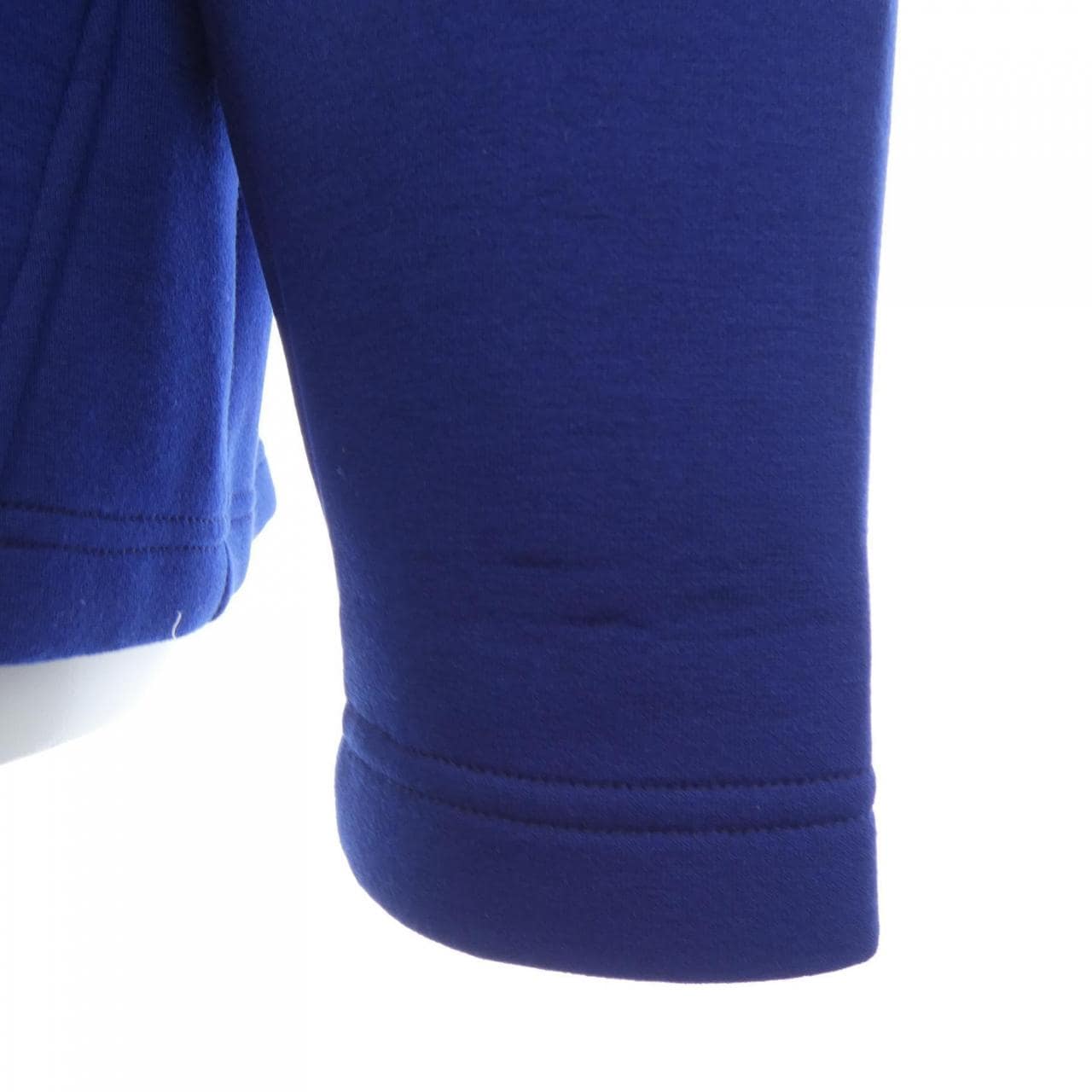 アルティザン ARTISAN パーカー