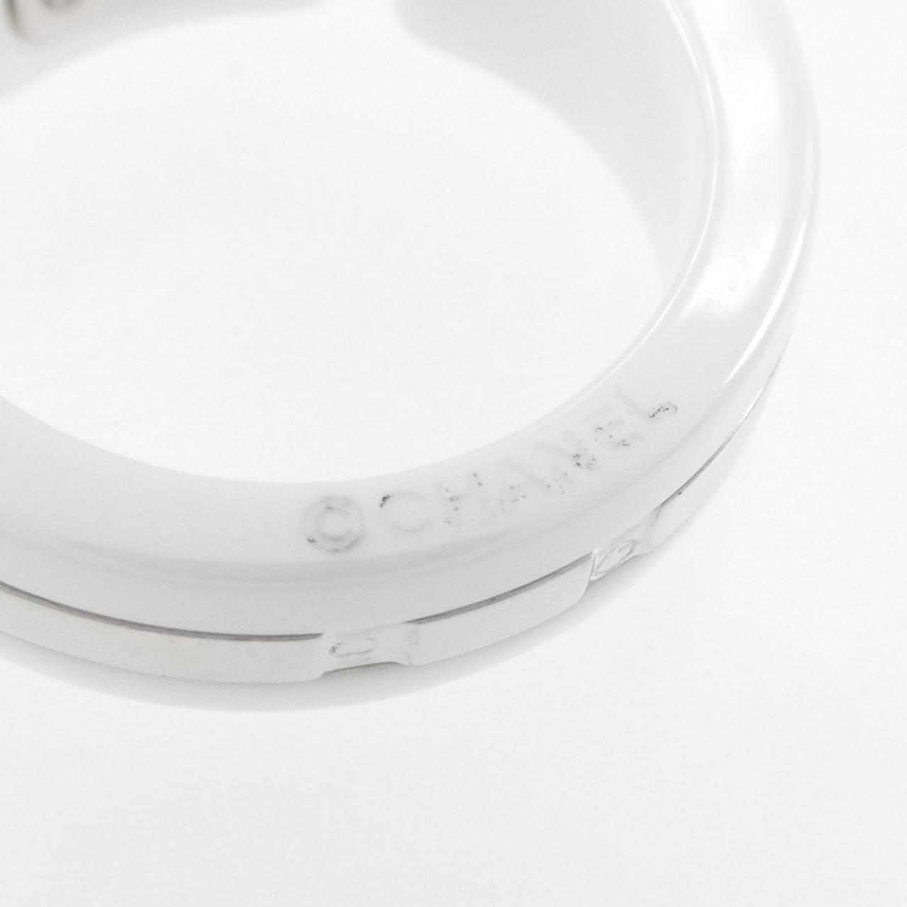 CHANEL Ultra Collection Medium Ring