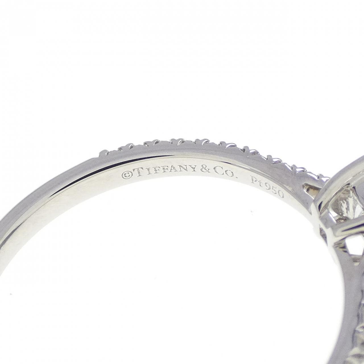 ティファニー ノヴォ リング 0.32CT F VVS2