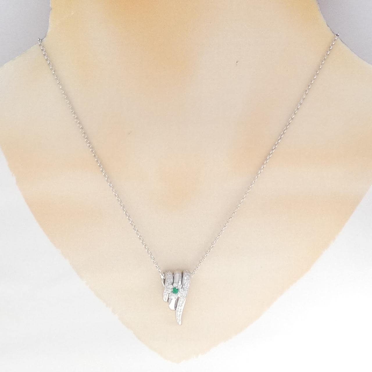 PT900/PT850 2WAY エメラルド ネックレス 0.07CT