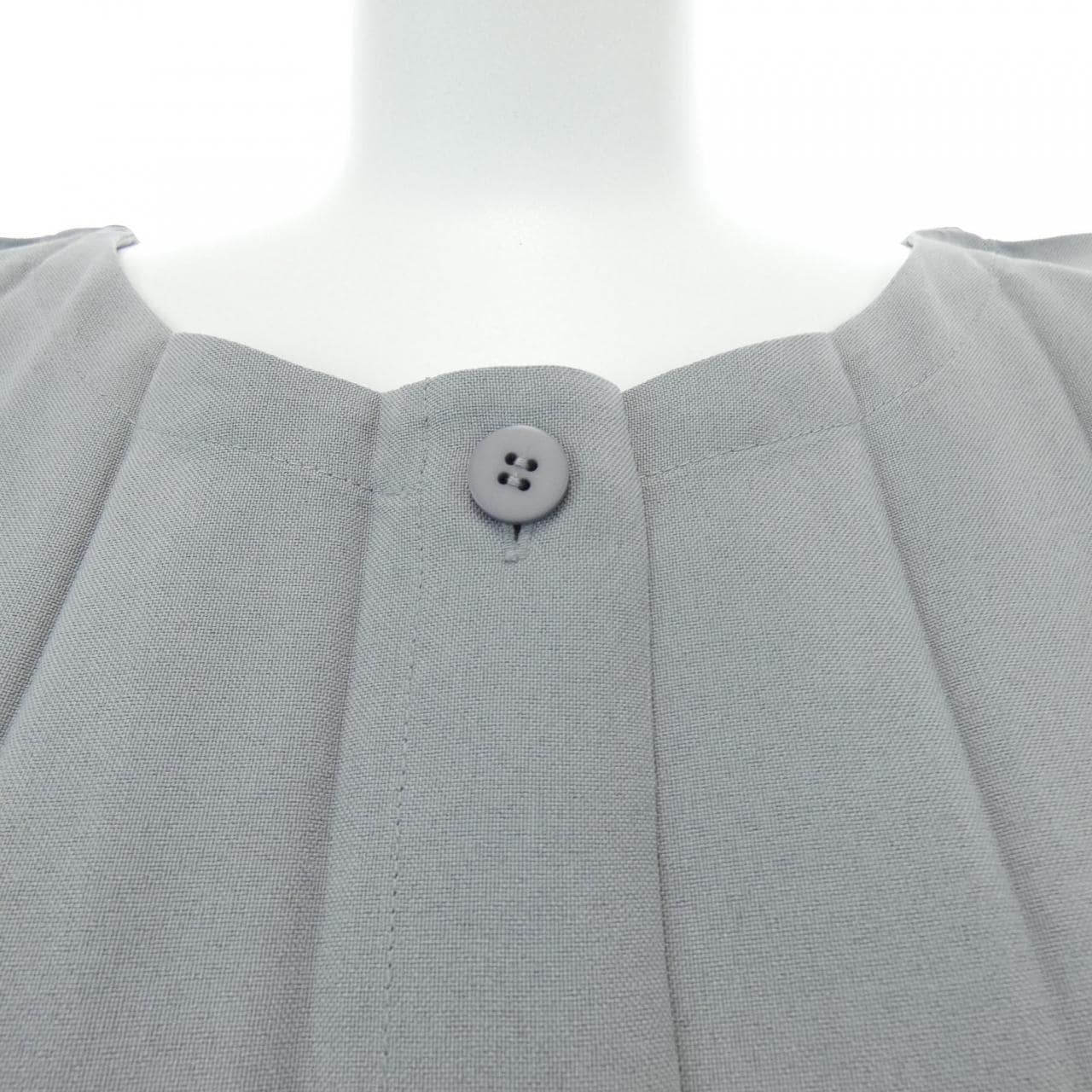 ミーイッセイミヤケ me ISSEY MIYAKE MI53FR411 トップス