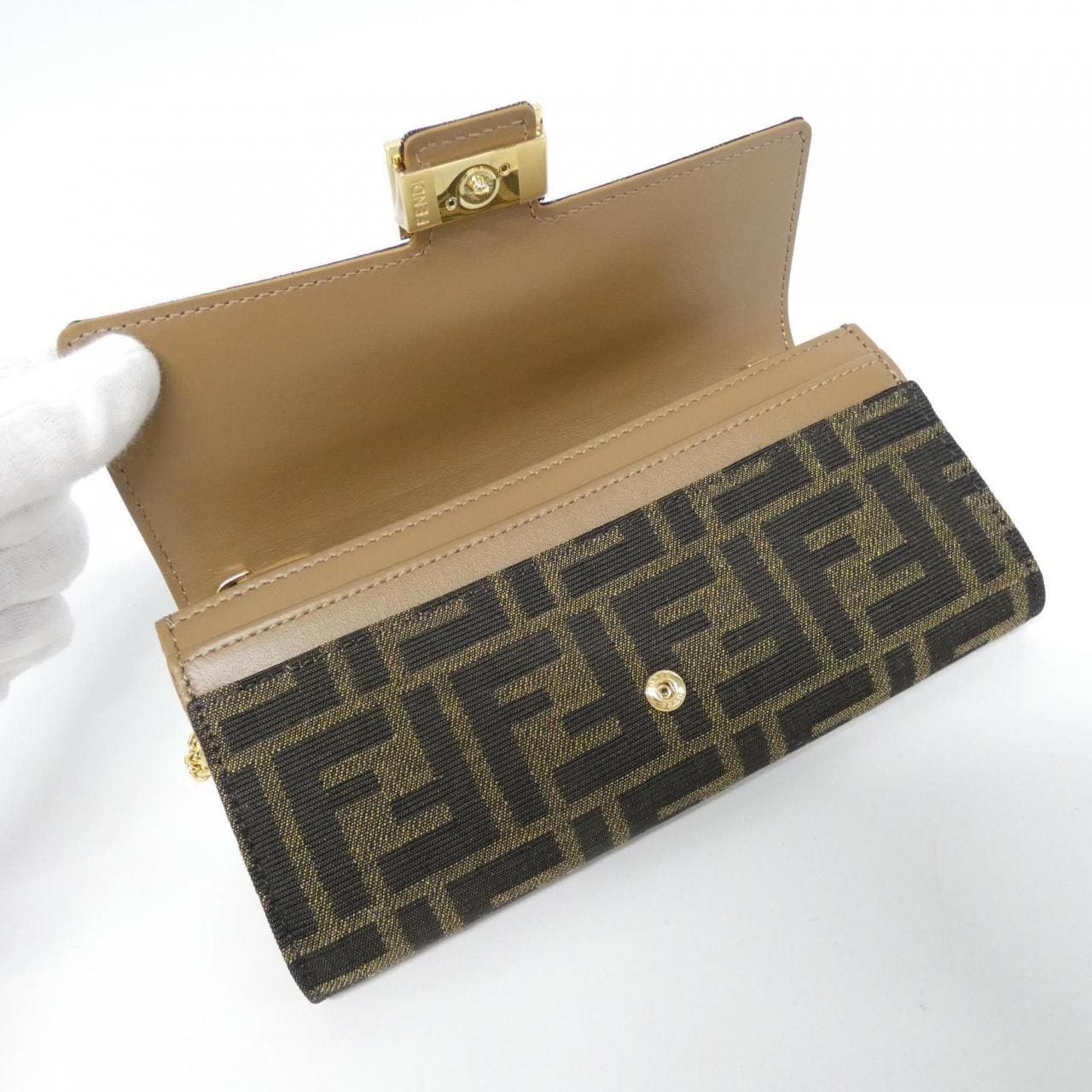 【新品】フェンディ バゲット 8M0365 A98P チェーンウォレット