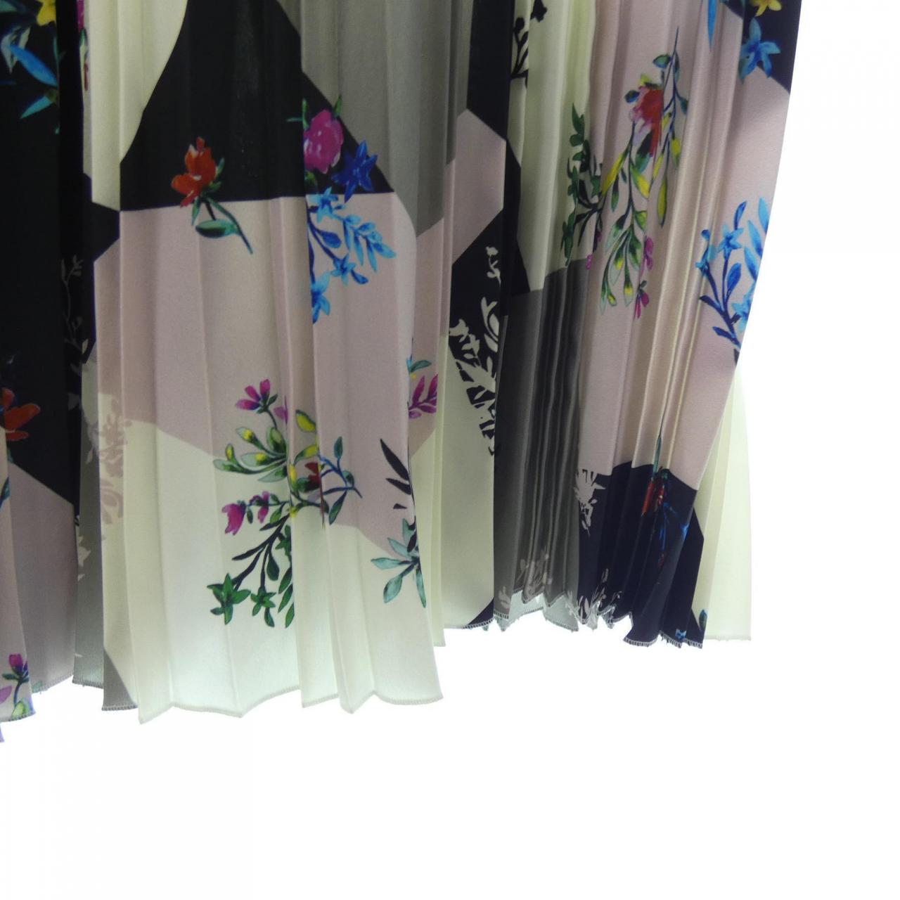 アストラット ASTRAET スカート