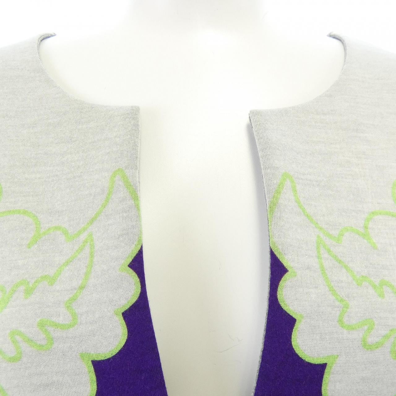 ヴァレンティノ VALENTINO VB3MF09D68P トップス